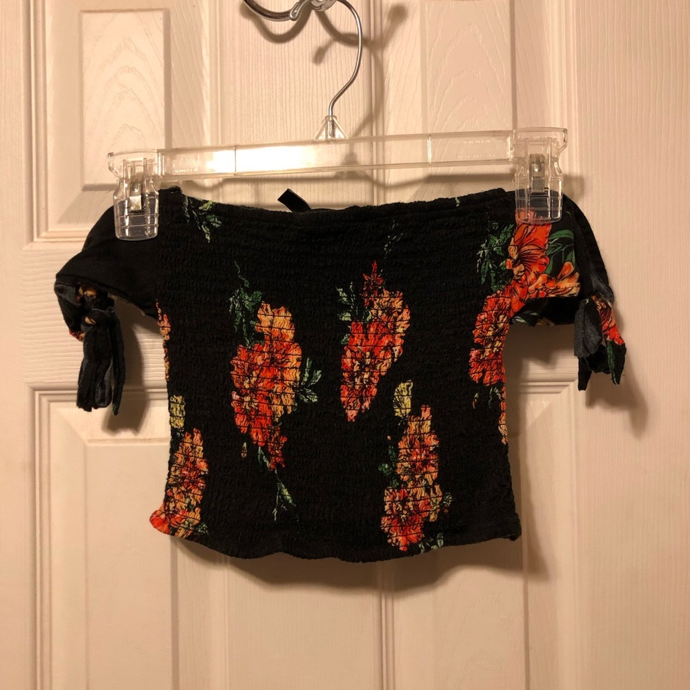 Off the shoulder, crop top.